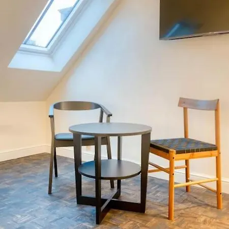 Apartment Charming Attic In