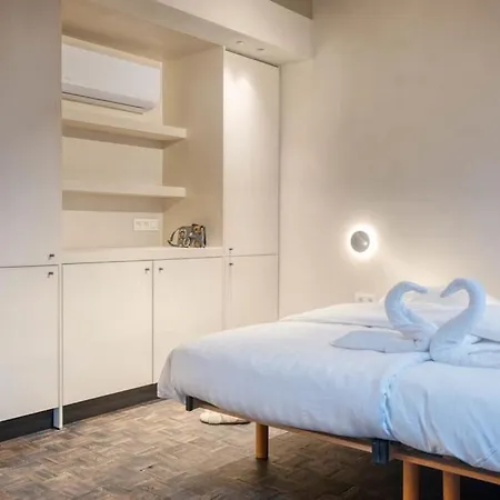 Apartamento Charming Attic In *